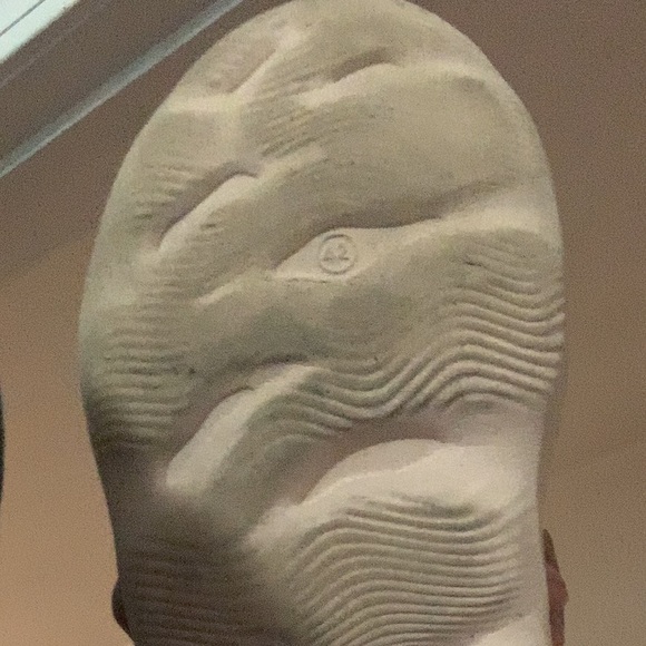 Foam Runners - Picture 1 of 2